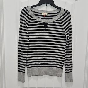 l.e.i. Juniors Striped Crewneck Sweater